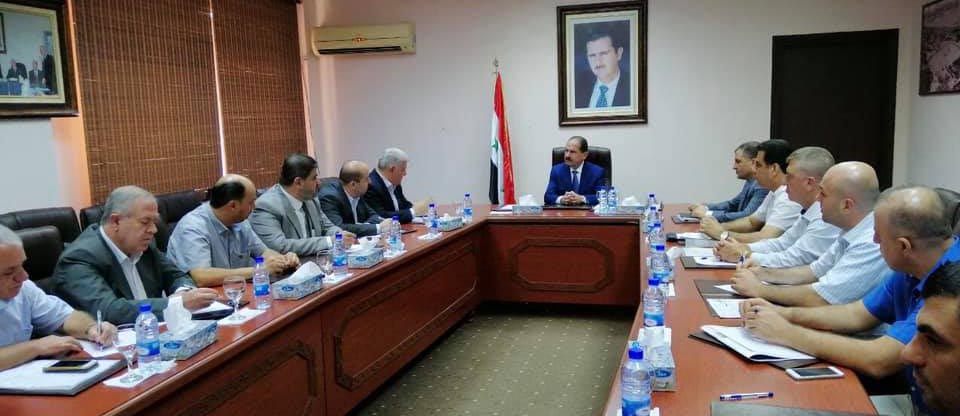 حمود يتتبع تنفيذ خطط جهات الوزارة في محافظة اللاذقية ويتفقد سير العمل في المرفأ